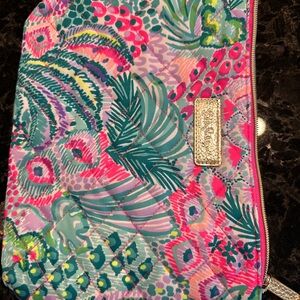 Lilly Pulitzer make up cosmetic travel bag. Never used.